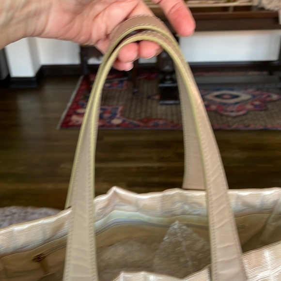 ๐๏ธHOST PICK๐๏ธBeautiful Chanel leather and nylon bag - Picture 8 of 14